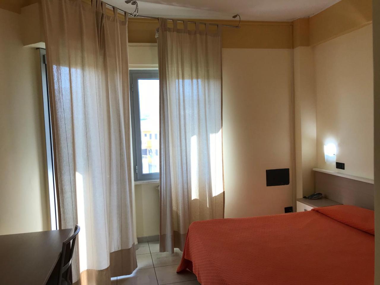 Hotel San Luca 로사노 외부 사진
