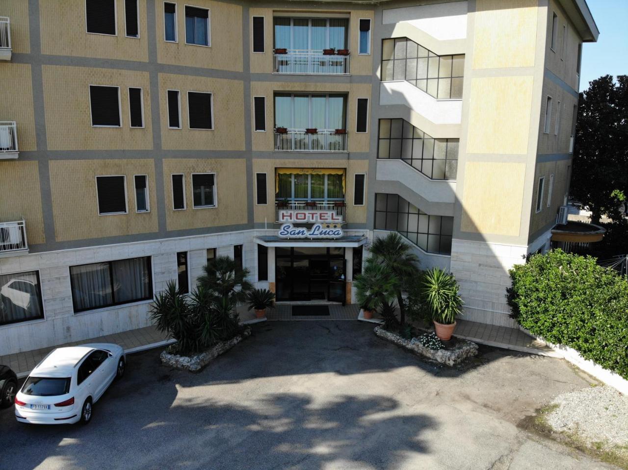 Hotel San Luca 로사노 외부 사진